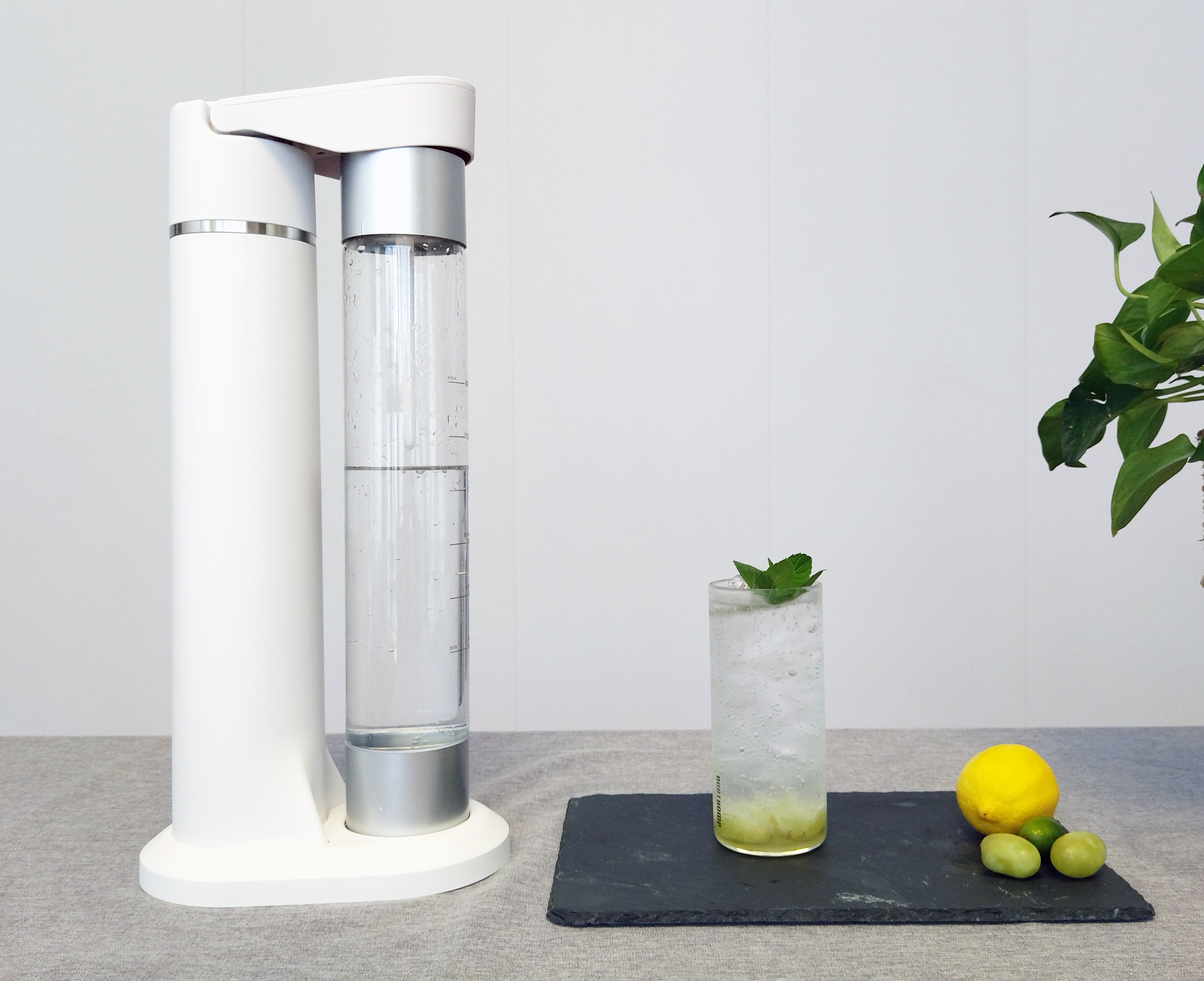 Obrázok 3 - Výrobník sódy SLIM MIX SONG, BIELY Bez bombičky CO2